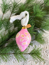 Load image into Gallery viewer, 2024 Keepsake Christmas Ornament #5