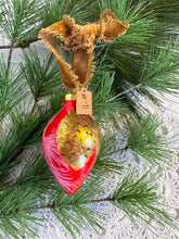 Load image into Gallery viewer, 2024 Keepsake Christmas Ornament #71