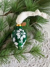 Load image into Gallery viewer, 2024 Keepsake Christmas Ornament #113