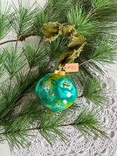 Load image into Gallery viewer, 2024 Keepsake Christmas Ornament #117