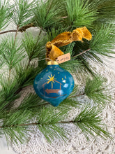 Load image into Gallery viewer, 2024 Keepsake Christmas Ornament #142