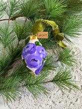 Load image into Gallery viewer, 2024 Keepsake Christmas Ornament #149