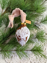 Load image into Gallery viewer, 2024 Keepsake Christmas Ornament #175