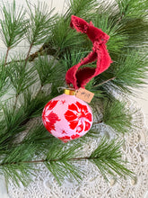 Load image into Gallery viewer, 2024 Keepsake Christmas Ornament #19