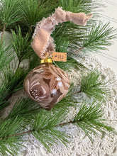 Load image into Gallery viewer, 2024 Keepsake Christmas Ornament #192