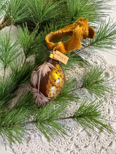 Load image into Gallery viewer, 2024 Keepsake Christmas Ornament #197