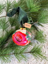 Load image into Gallery viewer, 2024 Keepsake Christmas Ornament #46