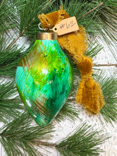 Load image into Gallery viewer, 2025 Keepsake Christmas Ornament #62
