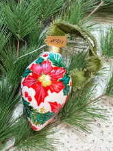 Load image into Gallery viewer, 2025 Keepsake Christmas Ornament #85