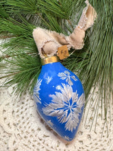 Load image into Gallery viewer, 2025 Keepsake Christmas Ornament #100