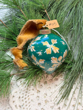 Load image into Gallery viewer, 2025 Keepsake Christmas Ornament #105
