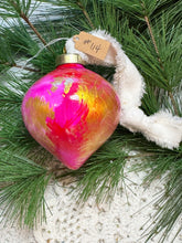 Load image into Gallery viewer, 2025 Keepsake Christmas Ornament #114