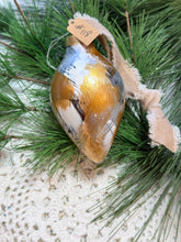 Load image into Gallery viewer, 2025 Keepsake Christmas Ornament #118