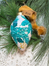 Load image into Gallery viewer, 2025 Keepsake Christmas Ornament #130