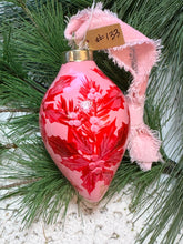 Load image into Gallery viewer, 2025 Keepsake Christmas Ornament #133