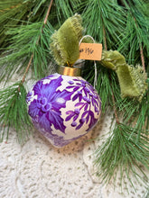 Load image into Gallery viewer, 2025 Keepsake Christmas Ornament #136