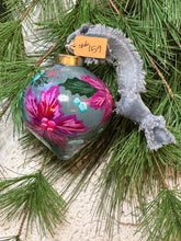 Load image into Gallery viewer, 2025 Keepsake Christmas Ornament #159
