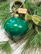 Load image into Gallery viewer, 2025 Keepsake Christmas Ornament #170