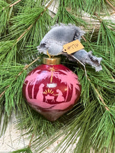 Load image into Gallery viewer, 2025 Keepsake Christmas Ornament #176