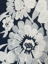 Load image into Gallery viewer, Zinnia Silhouette: Navy