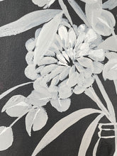 Load image into Gallery viewer, Zinnia Silhouette: Vintage Chalkboard Gray