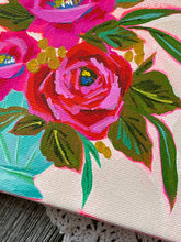 Load image into Gallery viewer, Daisy & Josephine - Compote Vase