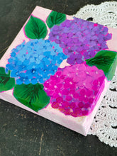 Load image into Gallery viewer, Hydrangea Mini