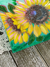 Load image into Gallery viewer, Sunny Side