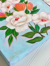 Load image into Gallery viewer, White Roses