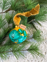 Load image into Gallery viewer, 2024 Keepsake Christmas Ornament #88
