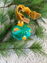 Load image into Gallery viewer, 2024 Keepsake Christmas Ornament #88
