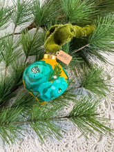 Load image into Gallery viewer, 2024 Keepsake Christmas Ornament #90
