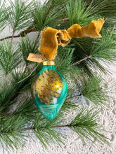Load image into Gallery viewer, 2024 Keepsake Christmas Ornament #98
