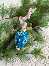 Load image into Gallery viewer, 2024 Keepsake Christmas Ornament #134

