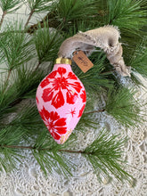 Load image into Gallery viewer, 2024 Keepsake Christmas Ornament #15
