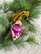 Load image into Gallery viewer, 2024 Keepsake Christmas Ornament #154
