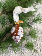 Load image into Gallery viewer, 2024 Keepsake Christmas Ornament #172
