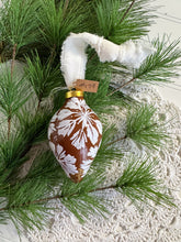 Load image into Gallery viewer, 2024 Keepsake Christmas Ornament #179
