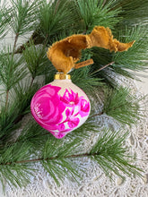 Load image into Gallery viewer, 2024 Keepsake Christmas Ornament #24
