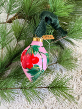Load image into Gallery viewer, 2024 Keepsake Christmas Ornament #32
