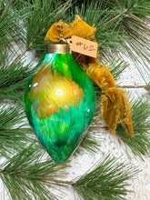 Load image into Gallery viewer, 2025 Keepsake Christmas Ornament #62
