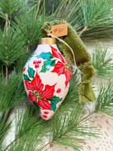 Load image into Gallery viewer, 2025 Keepsake Christmas Ornament #80
