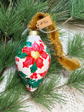 Load image into Gallery viewer, 2025 Keepsake Christmas Ornament #86
