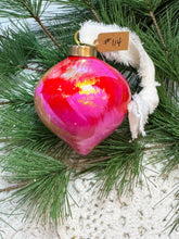 Load image into Gallery viewer, 2025 Keepsake Christmas Ornament #114
