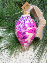 Load image into Gallery viewer, 2025 Keepsake Christmas Ornament #123

