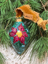 Load image into Gallery viewer, 2025 Keepsake Christmas Ornament #157
