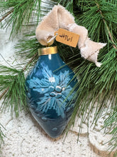 Load image into Gallery viewer, 2025 Keepsake Christmas Ornament #161
