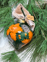 Load image into Gallery viewer, 2025 Keepsake Christmas Ornament #167
