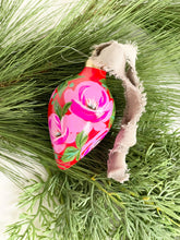 Load image into Gallery viewer, Christmas Ornament #103
