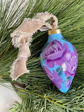 Load image into Gallery viewer, Christmas Ornament #52
